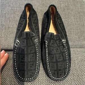 Brand NEW fendi boys loafers size 31 European